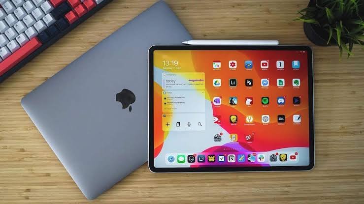 The Devices: MacBook, iPhone, iPad
